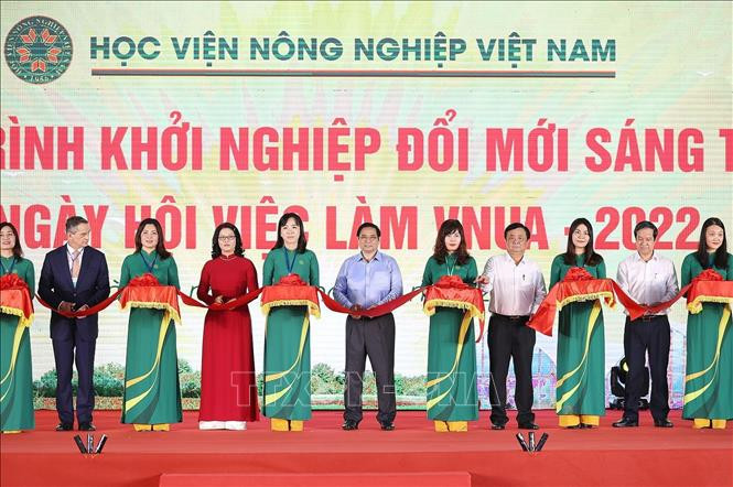 Thủ tướng: Khởi nghiệp nông nghiệp phải dựa vào 3 trụ cột