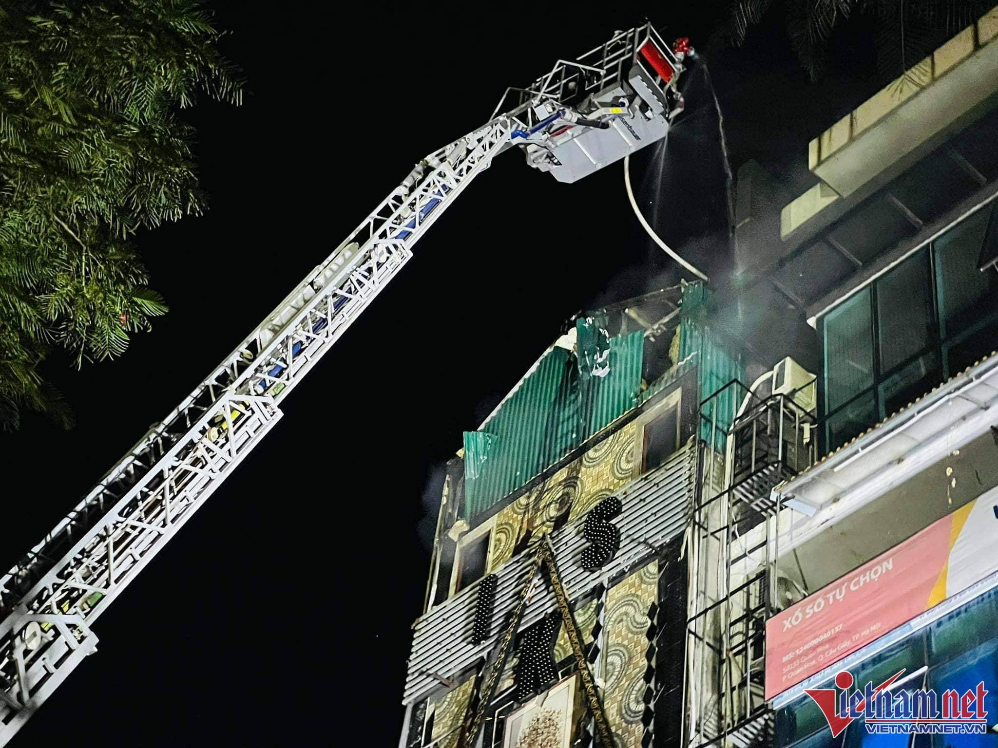 Hanoi to inspect fire prevention at all karaoke parlors