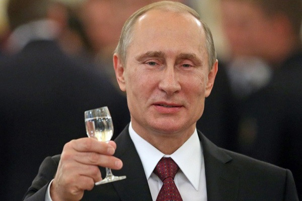 Ông Putin đưa lời khuyên về vấn đề nghiện rượu tại Nga