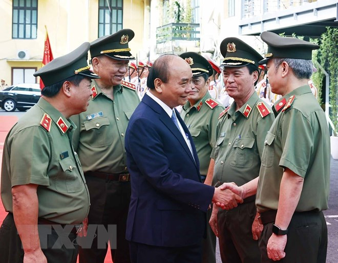 Chủ tịch nước: Lực lượng an ninh kinh tế cần giải quyết nguy cơ đe dọa an ninh kinh tế