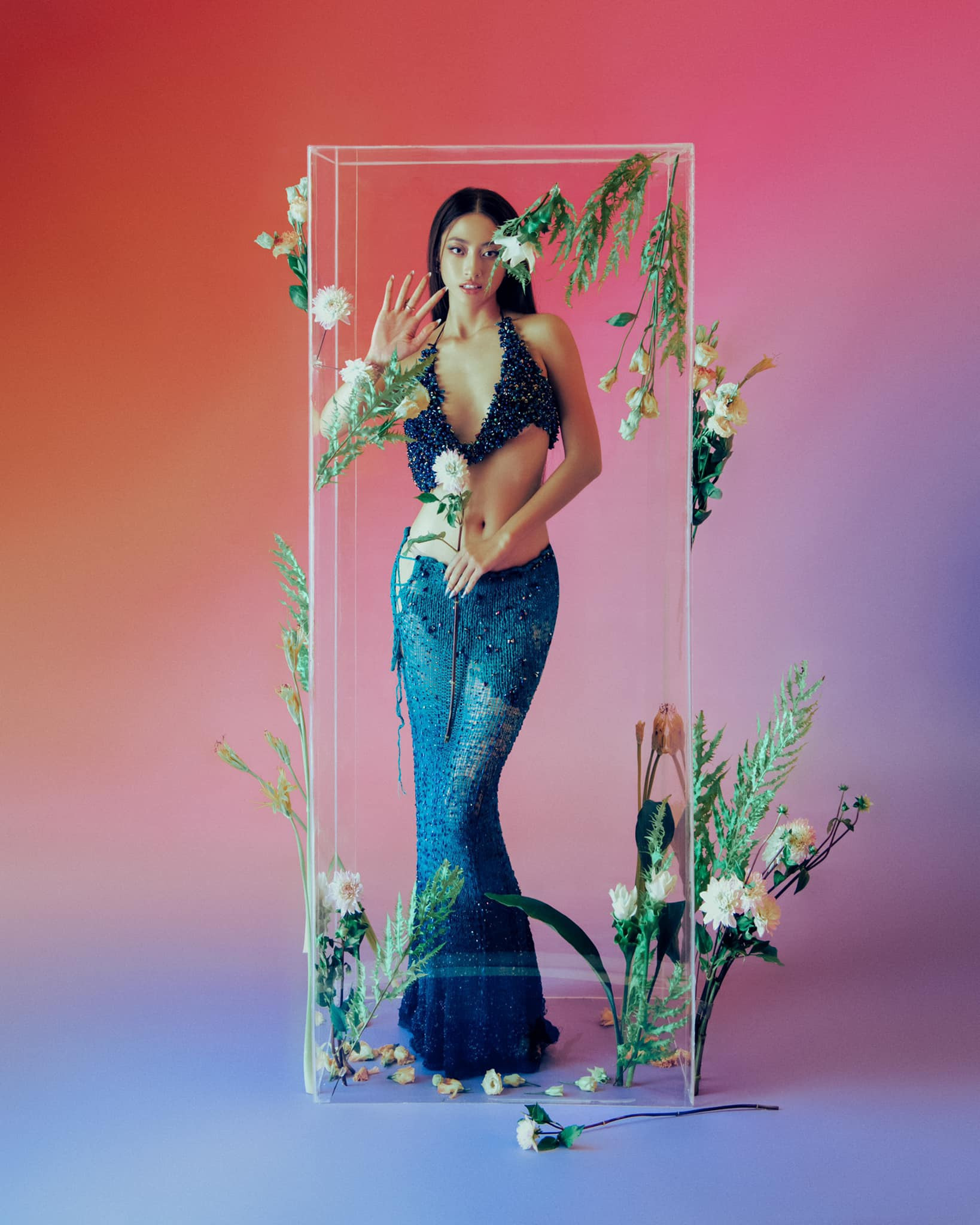 Hoa hậu Việt hở bạo sau khi hết nhiệm kỳ - 2