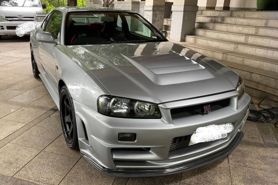 Nissan Skyline GT-R R34 anh 1