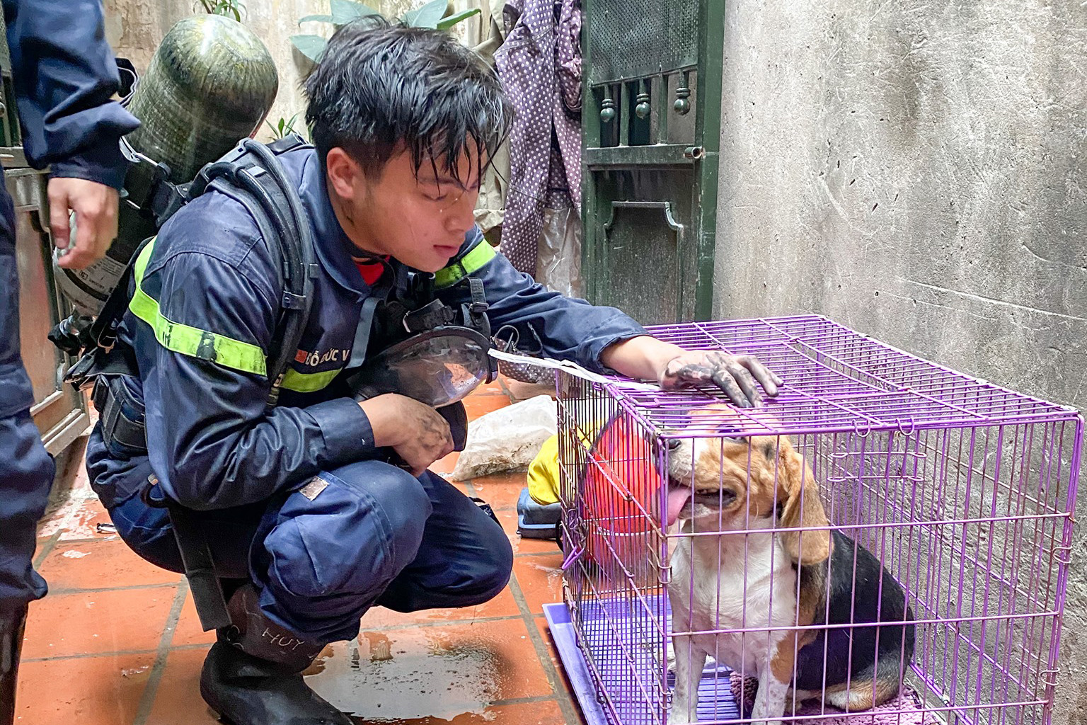 Ngàn lời xót thương trên Facebook lính trẻ cứu hỏa Đỗ Đức Việt