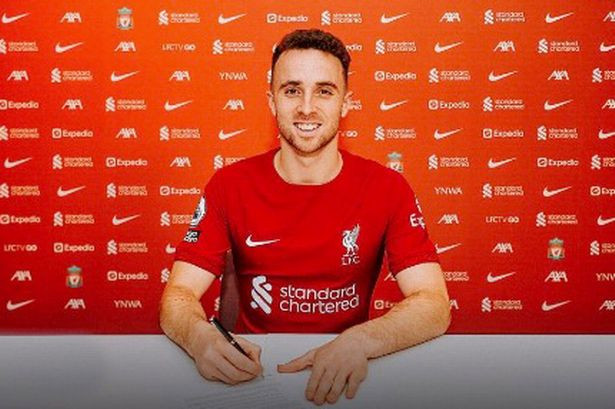 Diogo Jota chính thức gia hạn Liverpool đến 2027