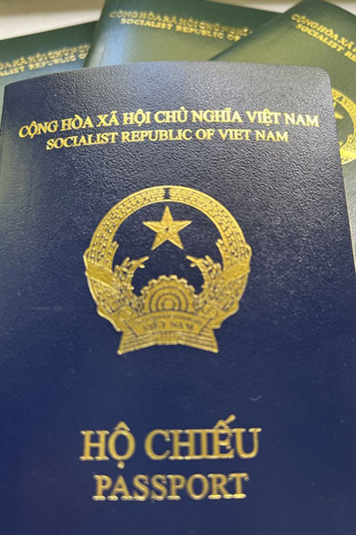 New Style Vietnamese Passports 7155