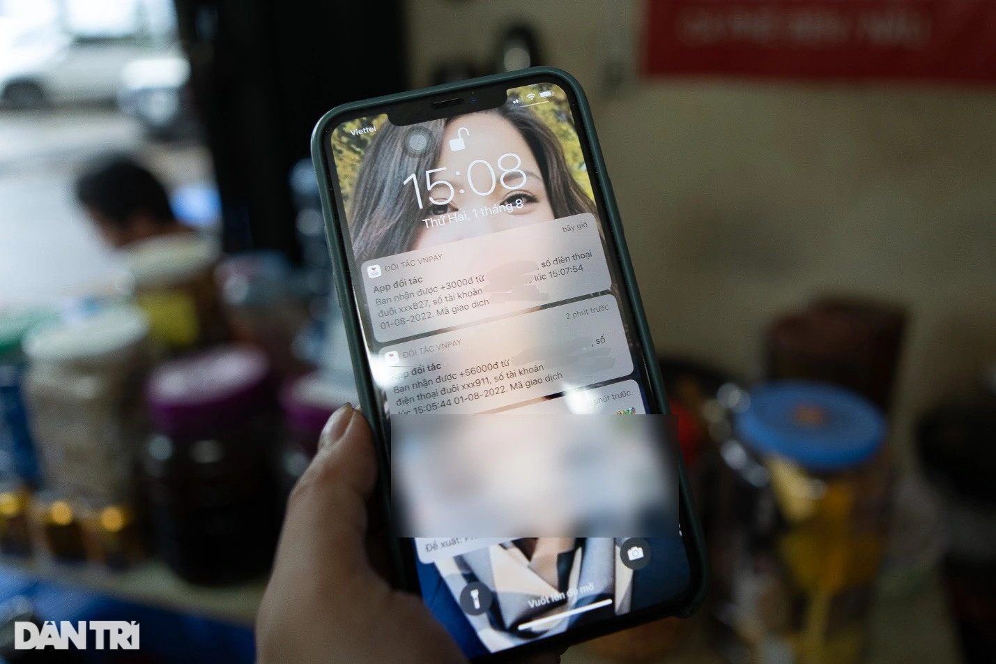 Trà đá thời 4.0: Bà chủ Hà Nội trang bị cả QR để khách thanh toán - 2