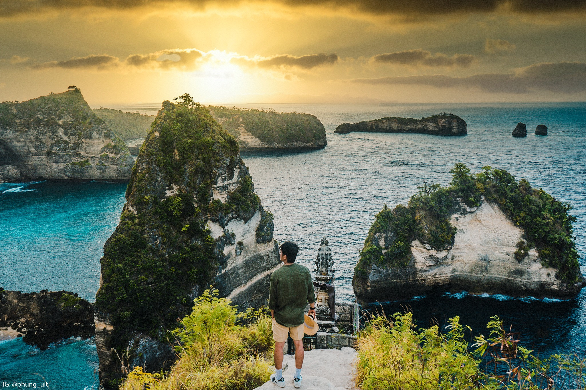 Chàng trai Sài Gòn săn trọn cảnh đẹp 'triệu view' ở Bali với 17 triệu đồng