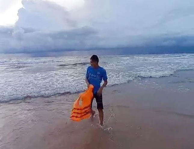 Kỹ sư trẻ kể lại giây phút cứu người đuối nước ở biển Phú Quốc ảnh 2