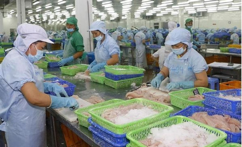 Vietnam records trade surplus of 1.39 billion USD as of August 15
