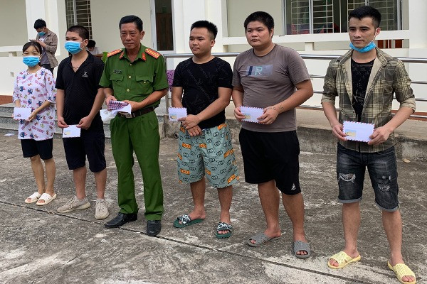 40 người đào thoát khỏi 'địa ngục' casino ở Campuchia được về quê