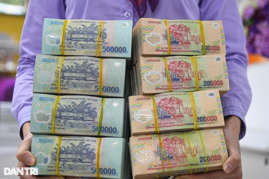 Lợi thế giúp tiền đẻ ra tiền 4 tháng cuối năm, ngân hàng nào có được? - 3