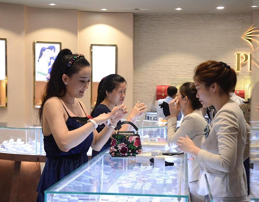 Vàng SJC vượt xa giá vàng thế giới,có nên đầu tư?  ảnh 2