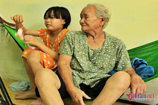 Sắp tới, nhạc sĩ sẽ tổ chức đêm nhạc riêng cho diễn viên Thương Tín cùng một số ca sĩ khách mời tại TP.HCM. Anh dự định dùng toàn bộ doanh thu đêm nhạc này hỗ trợ các bệnh nhi tại Bệnh viện Nhi đồng TP.HCM.