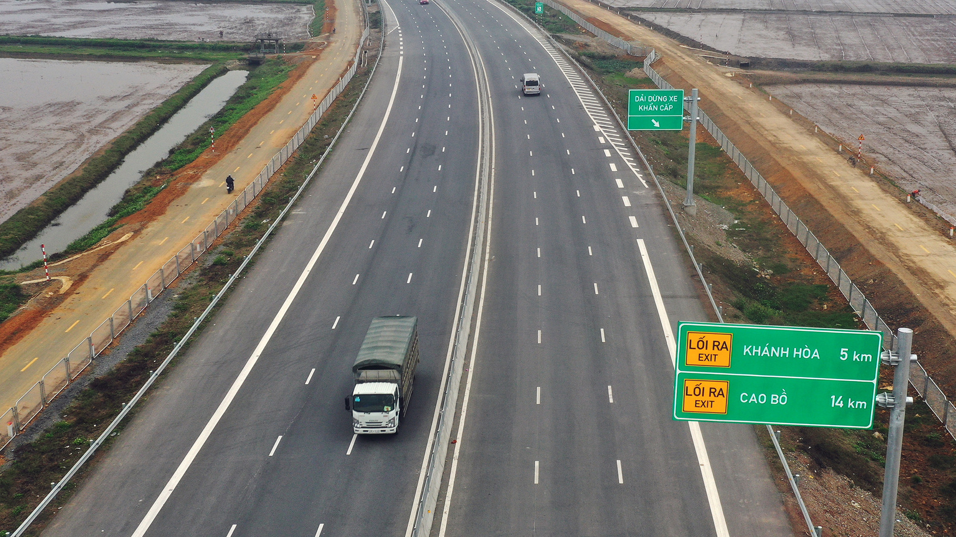 Tách Tổng cục Đường bộ Việt Nam thành Cục Đường bộ và Cục Đường cao tốc