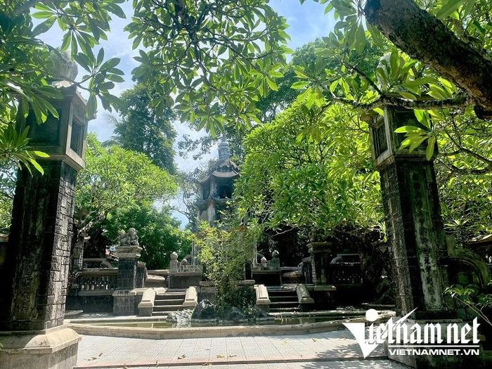 Kiến trúc độc đáo của ngôi cổ tự ở Huế, giếng nước trong xanh không ai dám uống - ảnh 7