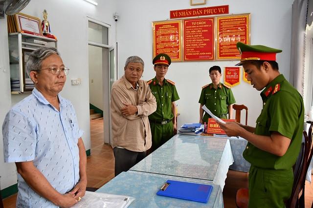 Quảng Nam: Bắt nguyên Giám đốc Ban Quản lý đầu tư xây dựng huyện Nam Giang