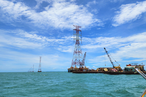 Sắp hoàn thành công trình đường dây điện 220kV vượt biển Kiên Bình - Phú Quốc
