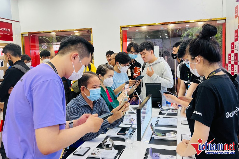 Galaxy Z Fold4 và Galaxy Z Flip4 mở bán sớm tại Việt Nam