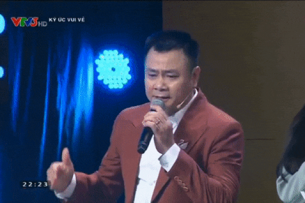 NSND Tự Long, Phi Hùng, Hà Thu ngẫu hứng hát tiếng Huế