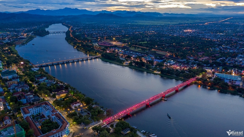 co do hue nhin tu tren cao dep nhu chon tien canh