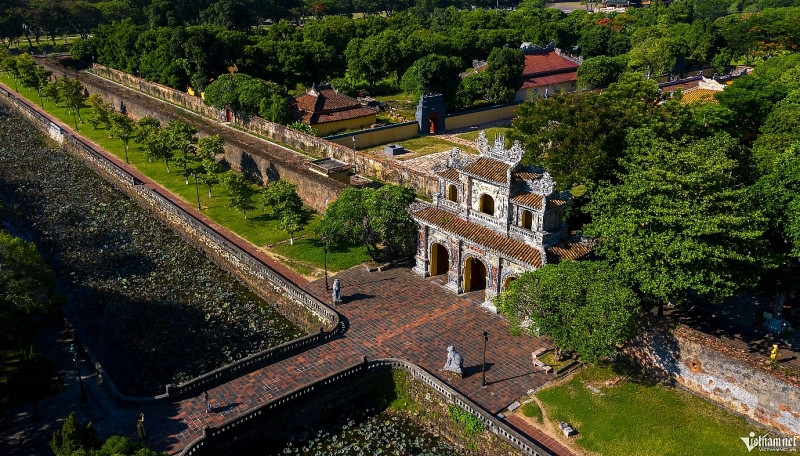 co do hue nhin tu tren cao dep nhu chon tien canh