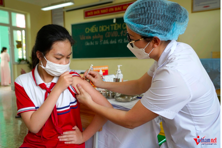 Giá trị của tiêm đủ mũi vắc xin Covid-19 với miễn dịch cộng đồng