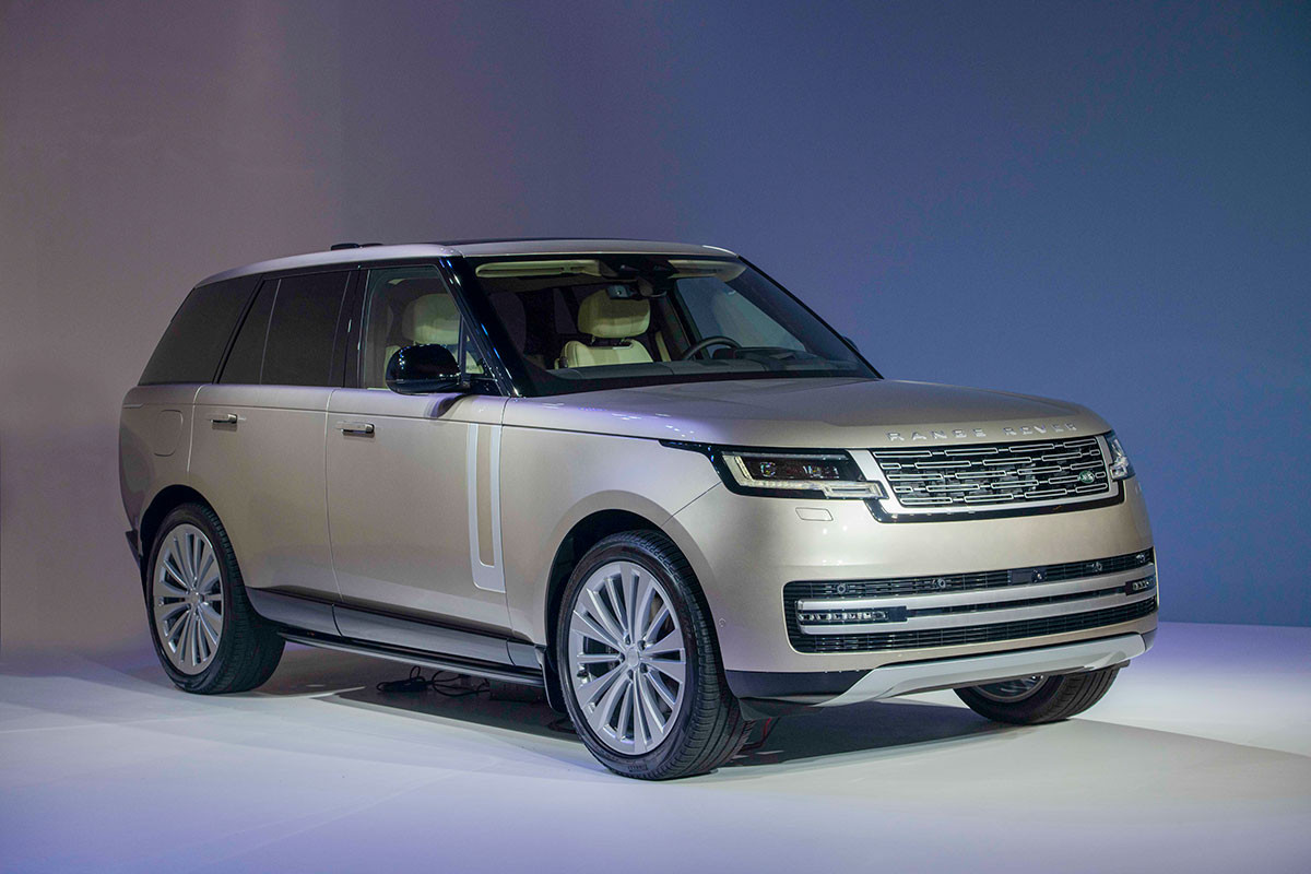 Range Rover mới: Range Rover mới vừa ra mắt - chiếc SUV sở hữu nhiều công  nghệ tương lai