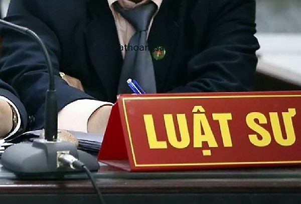 Luật sư bị chém ở TP.HCM đã tử vong