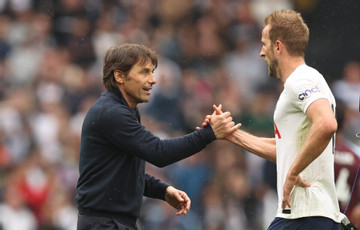 Harry Kane đá cực 'cháy', Conte cầu xin một điều