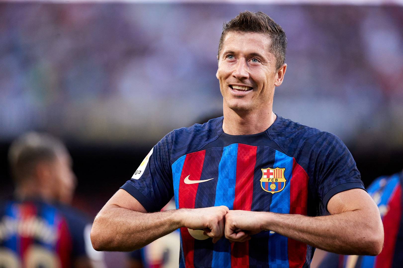 Barca và nụ cười Lewandowski