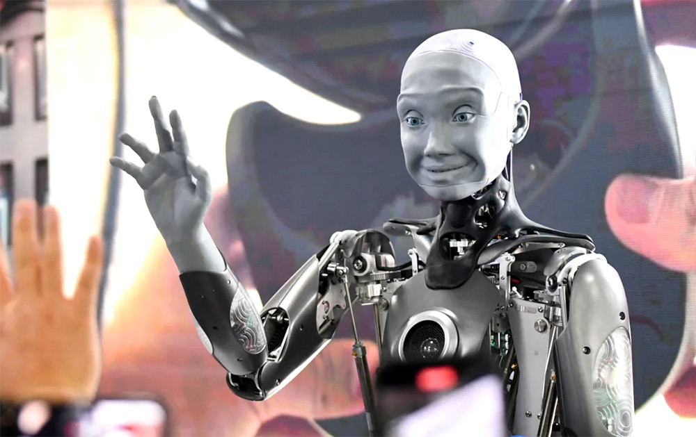 Xem robot 'tân tiến nhất thế giới' biểu cảm khuôn mặt như người thật