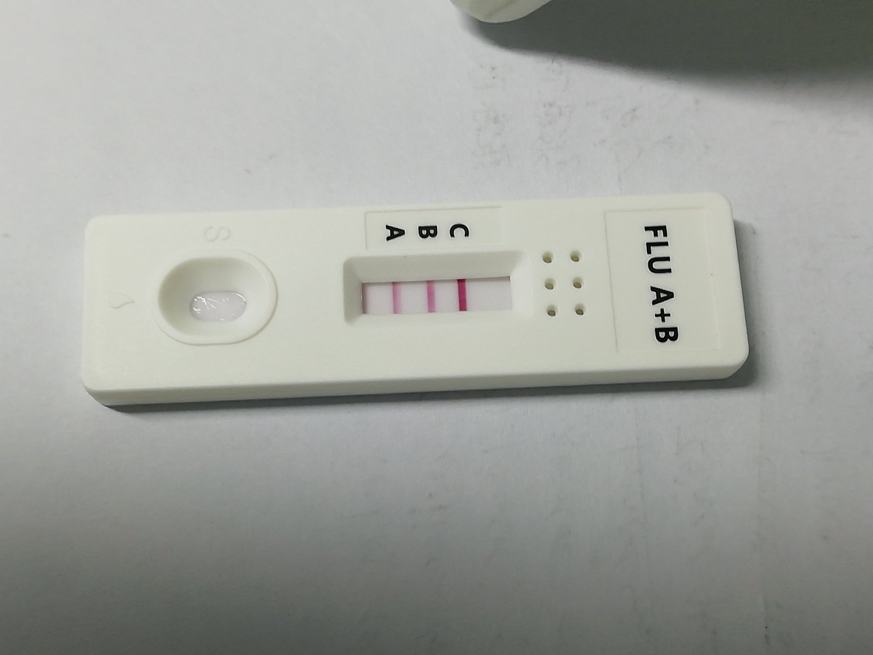 Kit test gộp cúm A và covid có sẵn ở đâu và giá bao nhiêu?
