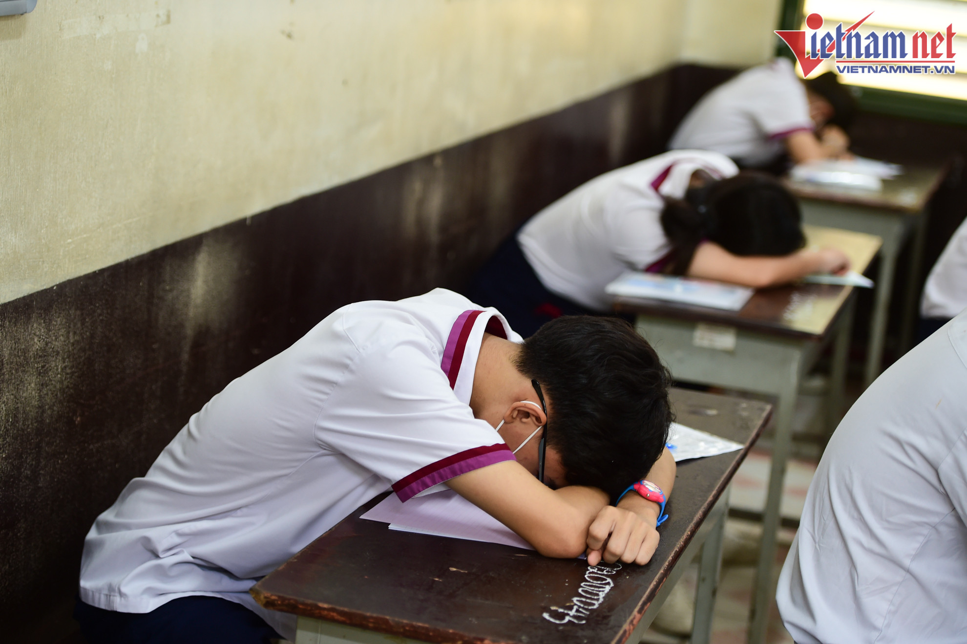 Vụ thí sinh ngủ quên trong phòng thi: Cà Mau kết luận là 'bài học sâu sắc'