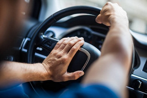 Hé lộ vị trí bẩn gấp 4 lần bồn cầu trên ô tô