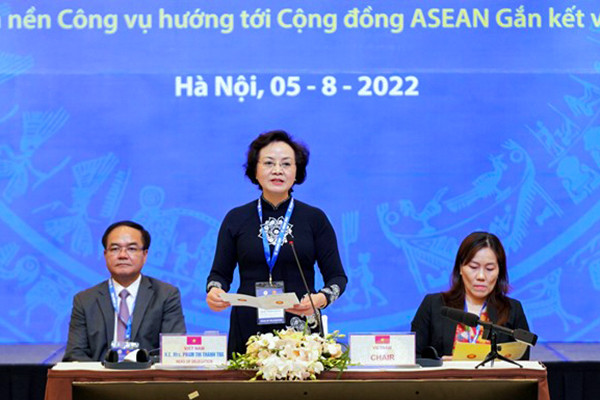 Bộ trưởng Nội vụ: Xây dựng nền công vụ hiện đại, thúc đẩy chính phủ số, xã hội số