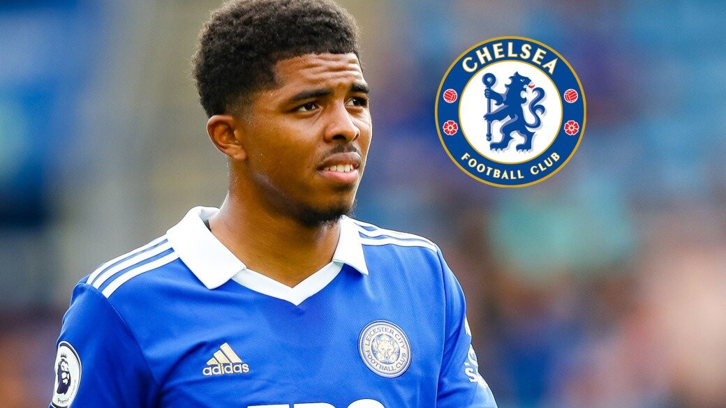 Chelsea phá kỷ lục mua trung vệ đàn em Maguire