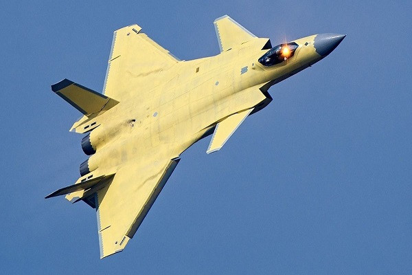 Chiến cơ J-20 của Trung Quốc có phải là đối thủ của F-35 do Mỹ sản xuất?