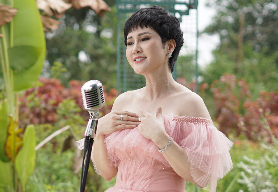 Sao Mai Thúy Nguyễn bắt tay với đạo diễn Đức Thịnh trong album đầu tay