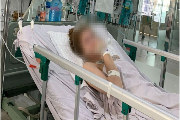 Vụ 8 người ngộ độc rượu: Chủ nhà hàng khai gì?