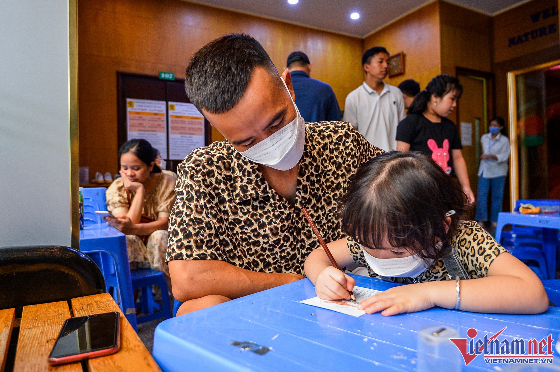 Bên cạnh đó, bảo tàng còn có các hoạt động vui chơi khác thu hút nhiều gia đình và trẻ nhỏ như: rạp chiếu phim 3D, tô tượng, bán quà lưu niệm,... 