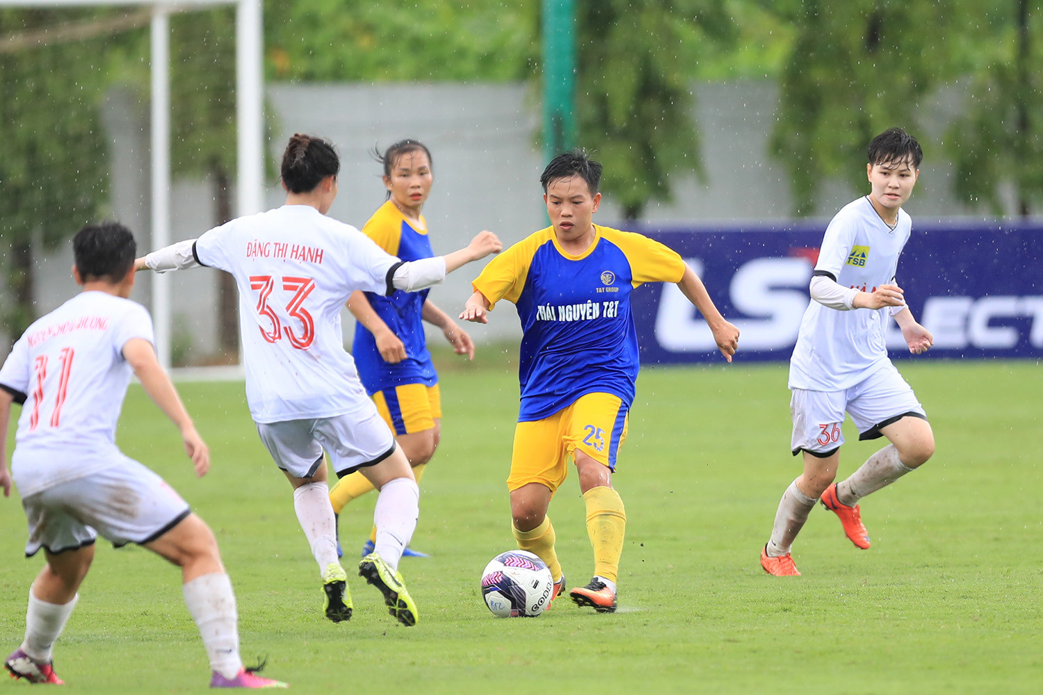 Nữ Thái Nguyên thắng trận ra quân Cúp Quốc gia 2022