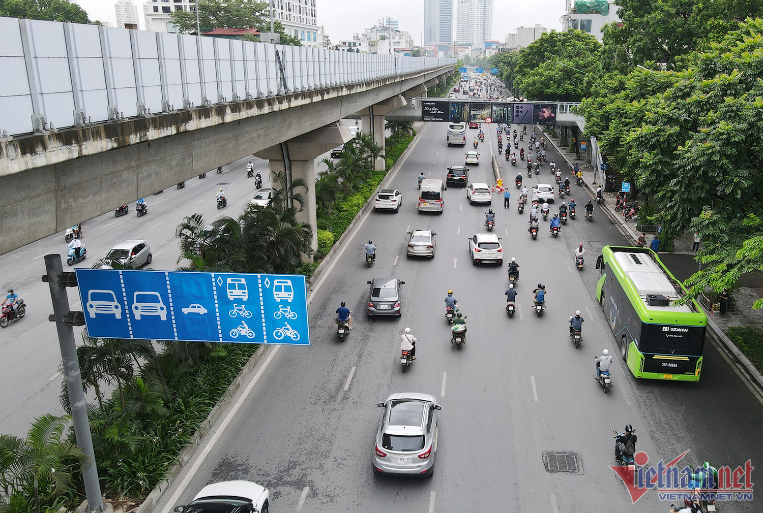 Ô tô, xe máy đi sai làn trên đường Nguyễn Trãi bị phạt mức nào?