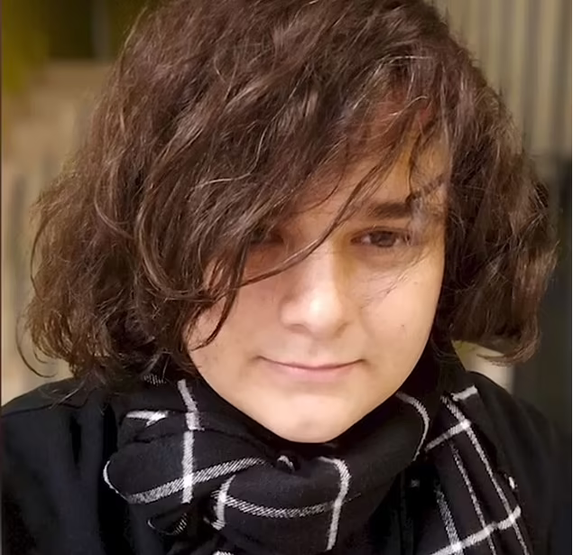 Jacob Wayne John Keen đã tự viết phần mềm gián điệp nguy hiểm từ năm 15 tuổi và kiếm được một số tiền không nhỏ từ việc bán phần mềm này (Ảnh: Cảnh sát Liên bang Úc).