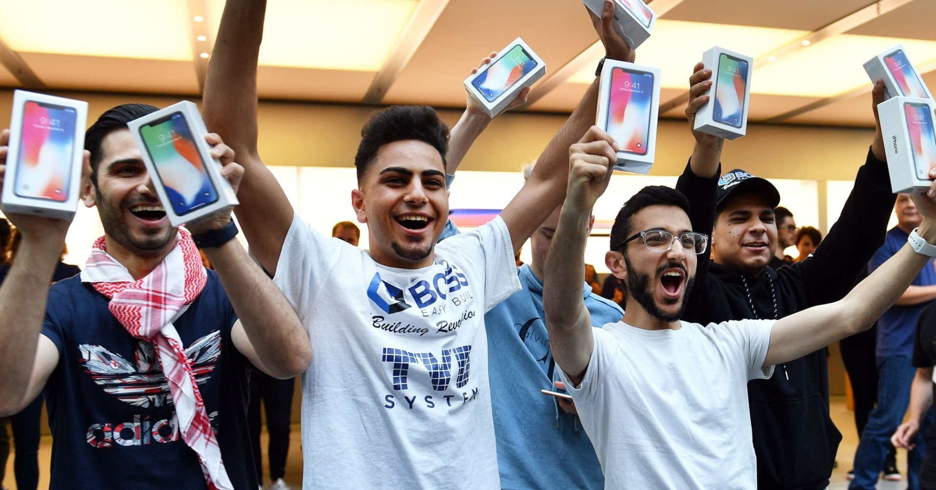 Apple day manh kinh doanh dich vu anh 6