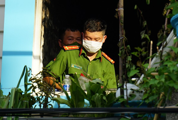 Ba mẹ con tử vong sau tiếng nổ lớn, khói lửa bao trùm ngôi nhà