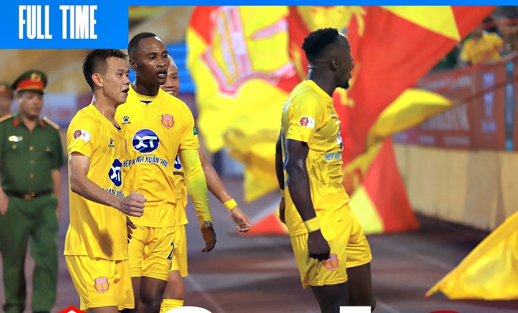 Video bàn thắng Nam Định 2-1 TPHCM: Nghẹt thở 'chung kết ngược'