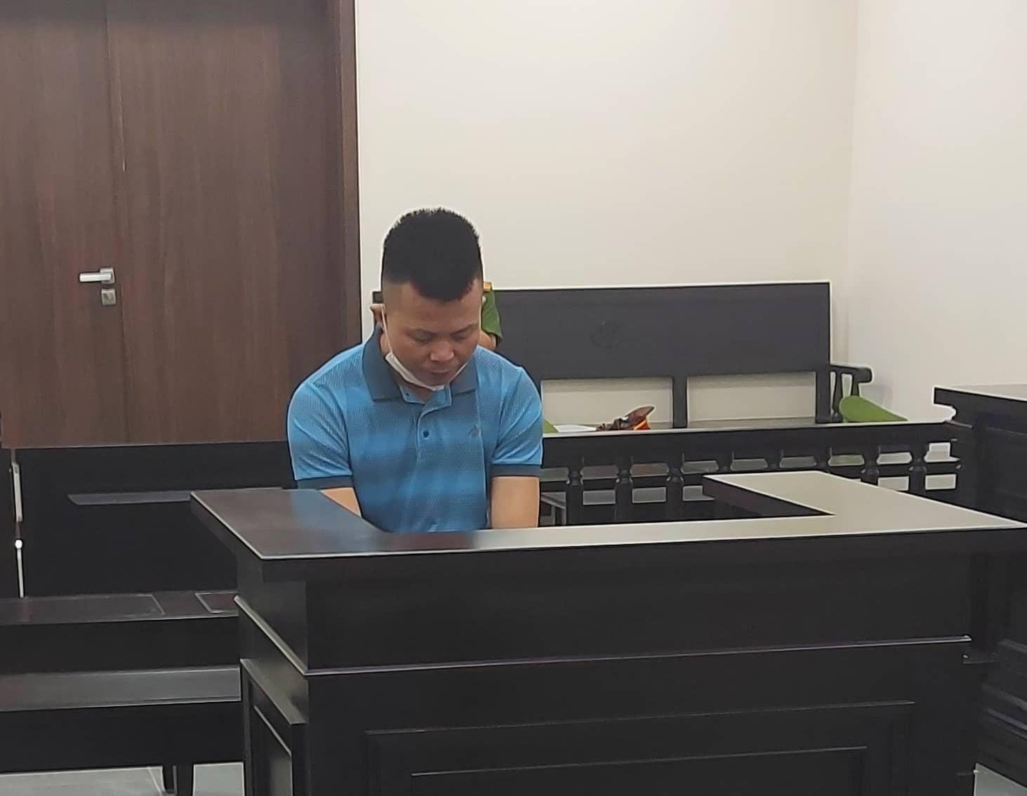 Say rượu, người đàn ông cà khịa, truy sát đồng nghiệp ở Hà Nội