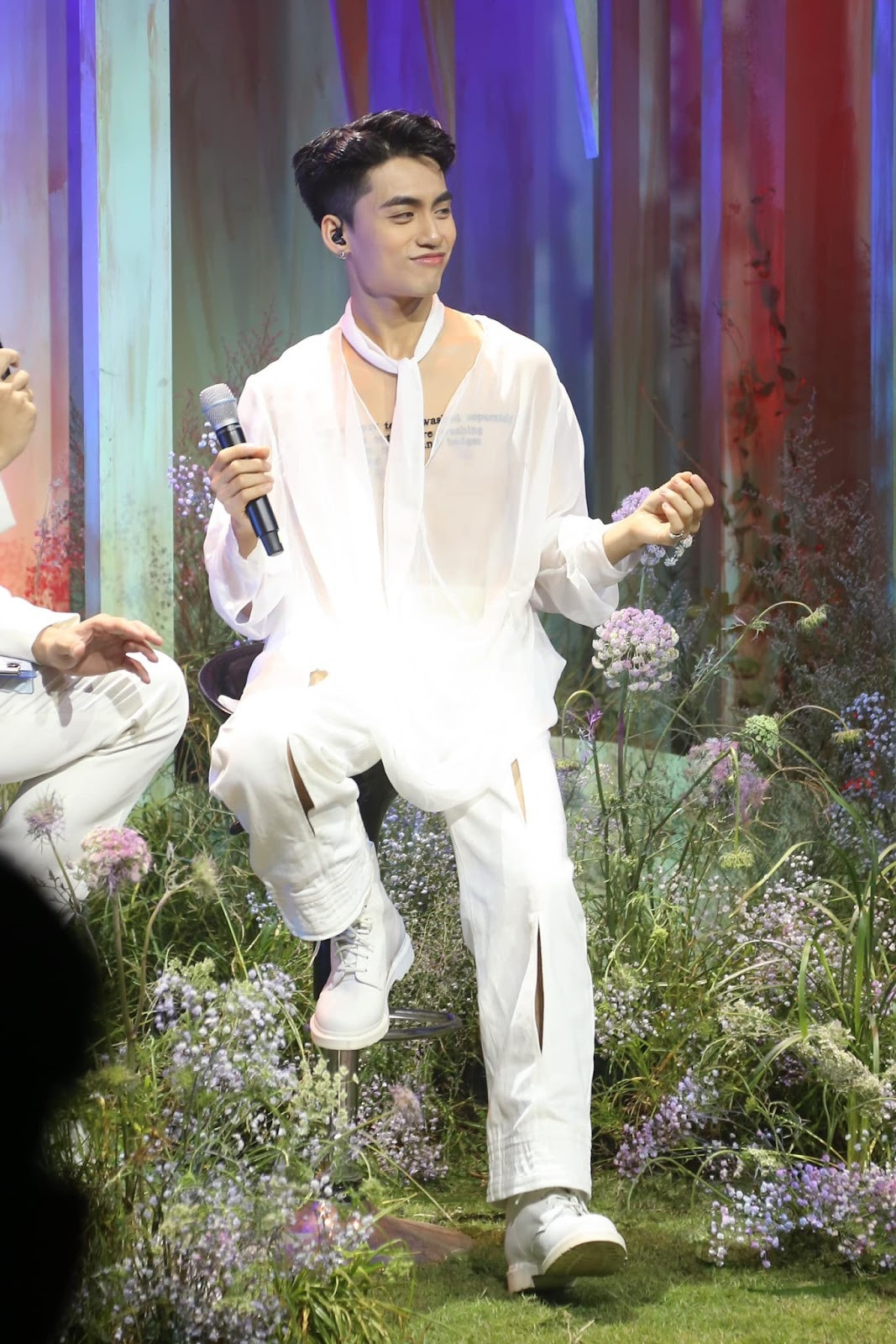 Em trai Son Tung ra mat anh 1