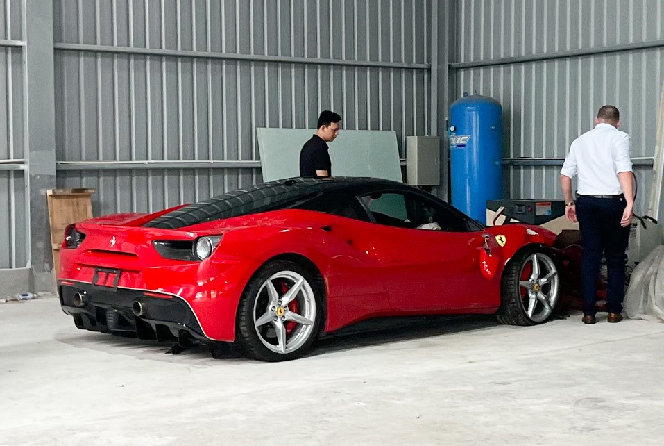 Siêu xe Ferrari 488 GTB gặp tai nạn ở Hà Nội thuộc diện triệu hồi sửa lỗi phanh