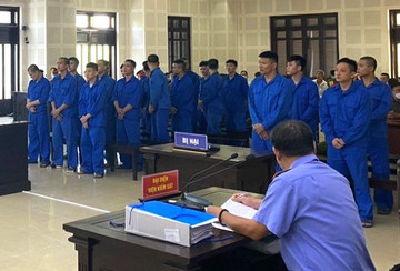 Xách hung khí hỗn chiến náo loạn trung tâm Đà Nẵng, 21 thanh niên vào tù
